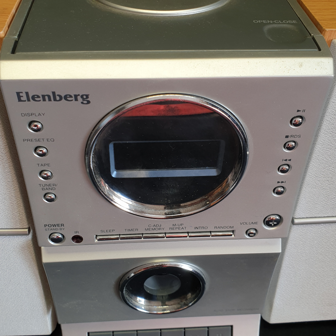 Музыкальный центр Elenberg MC-4050, отсутствует оптика CD-привода. Китай. Картинка 5